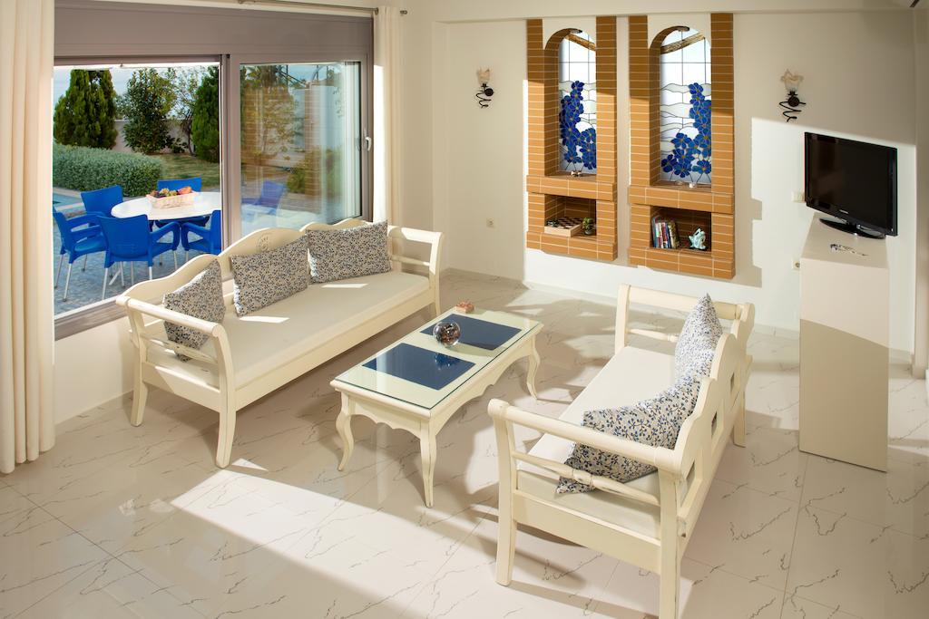 Danae Villas Hersonissos  Room photo
